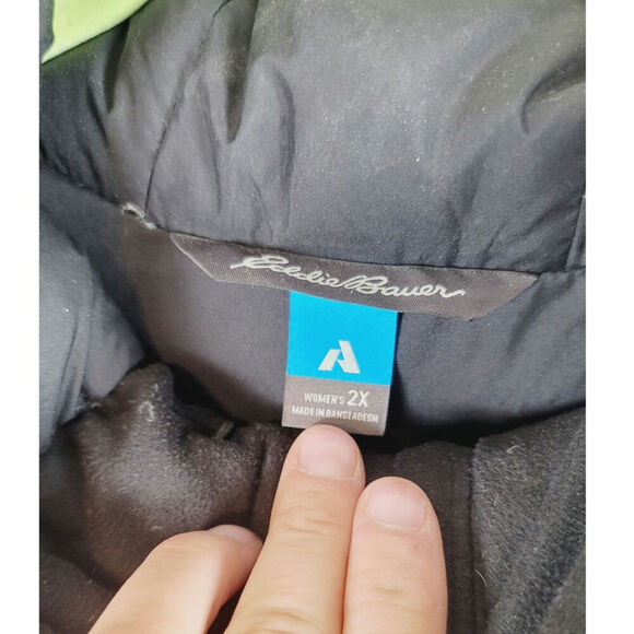 EDDIE BAUER 800 GOOSE DOWN FILLED VEST IN BLACK, SZ 2XL - Picture 4 of 15